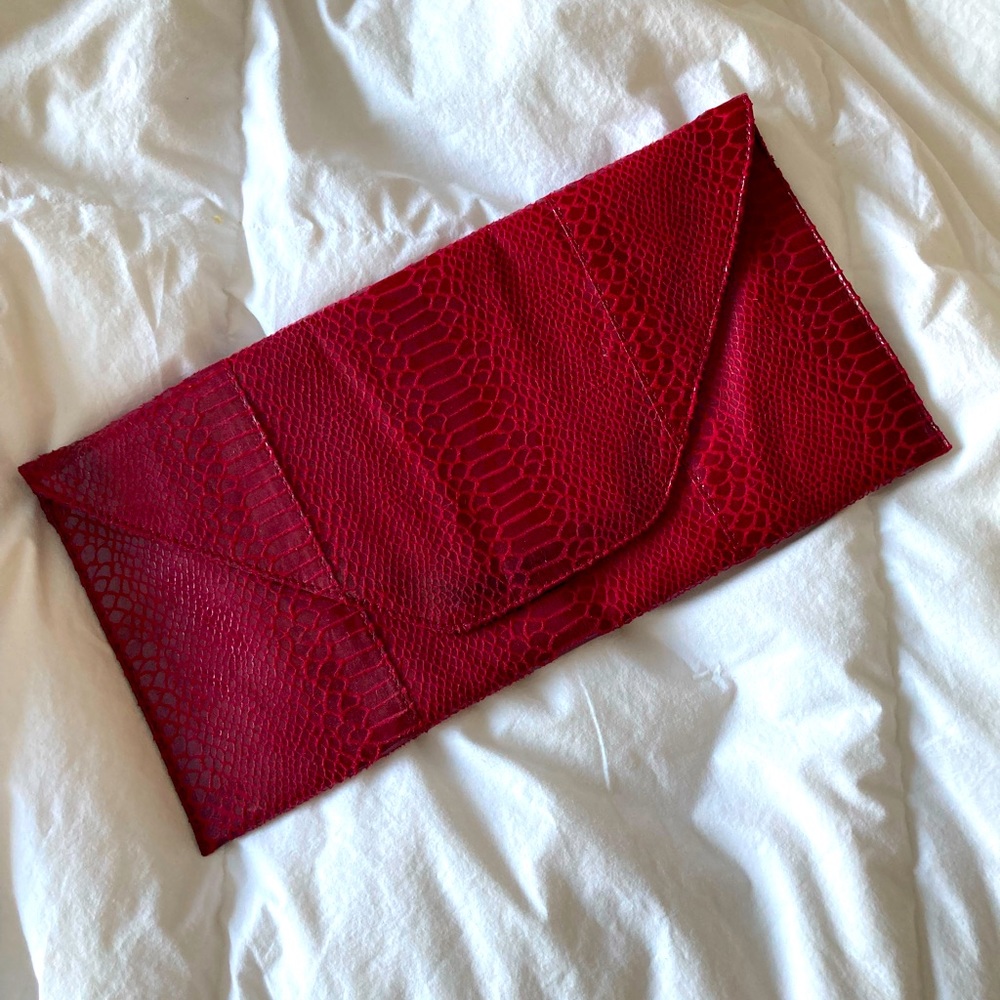 Red Clutch